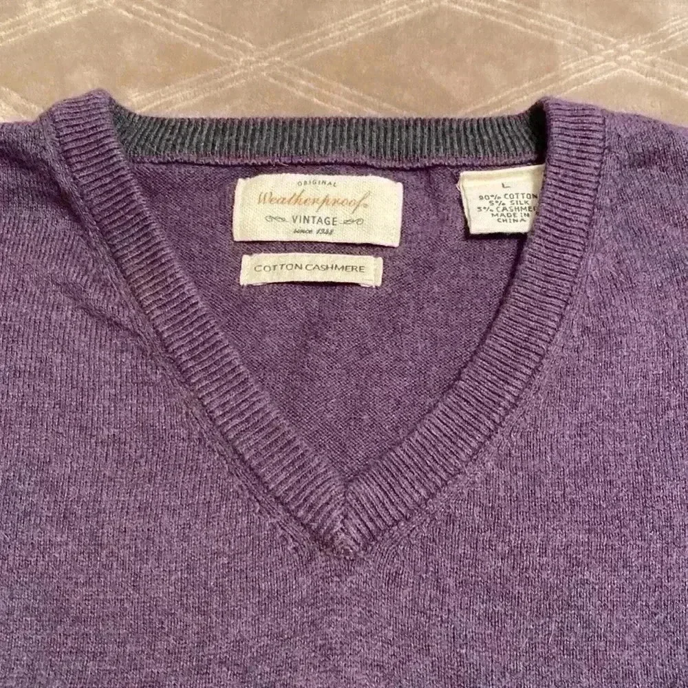 Weatherproof Vintage Mens Cotton Cashmere Plum Colored VNeck Sweater Size Large.